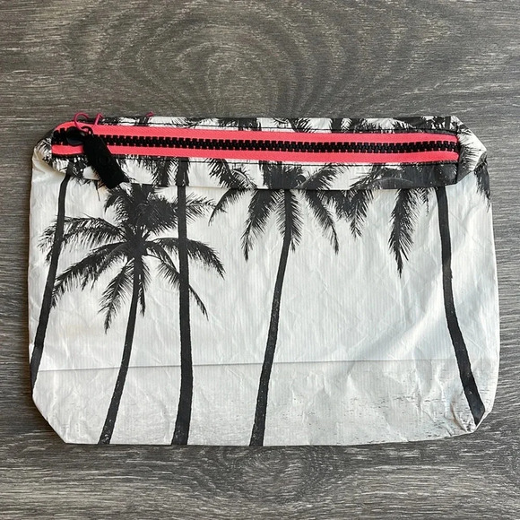 Aloha Collection Small Pouch, Kalapana - Picture 2 of 6